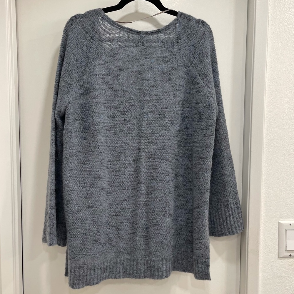 Free People blue long sleeve sweater - Picture 2 of 7